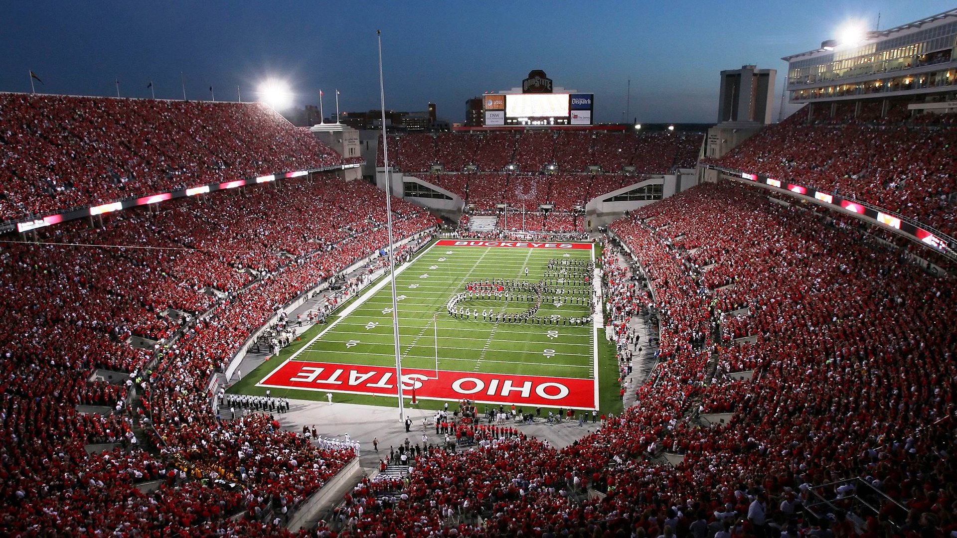 英格兰锋线三人组完美配合破门,英格兰队球风